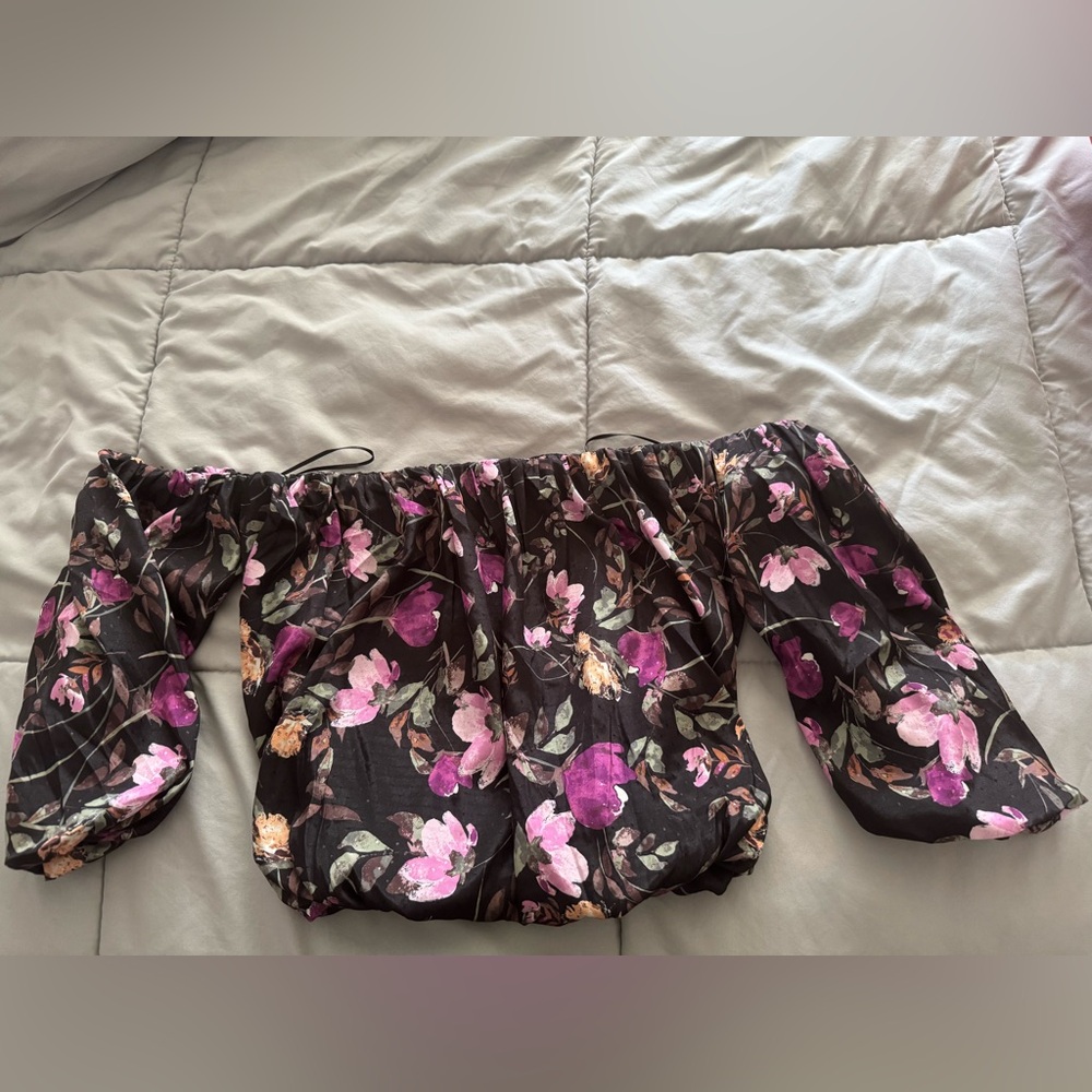 Vici floral top
